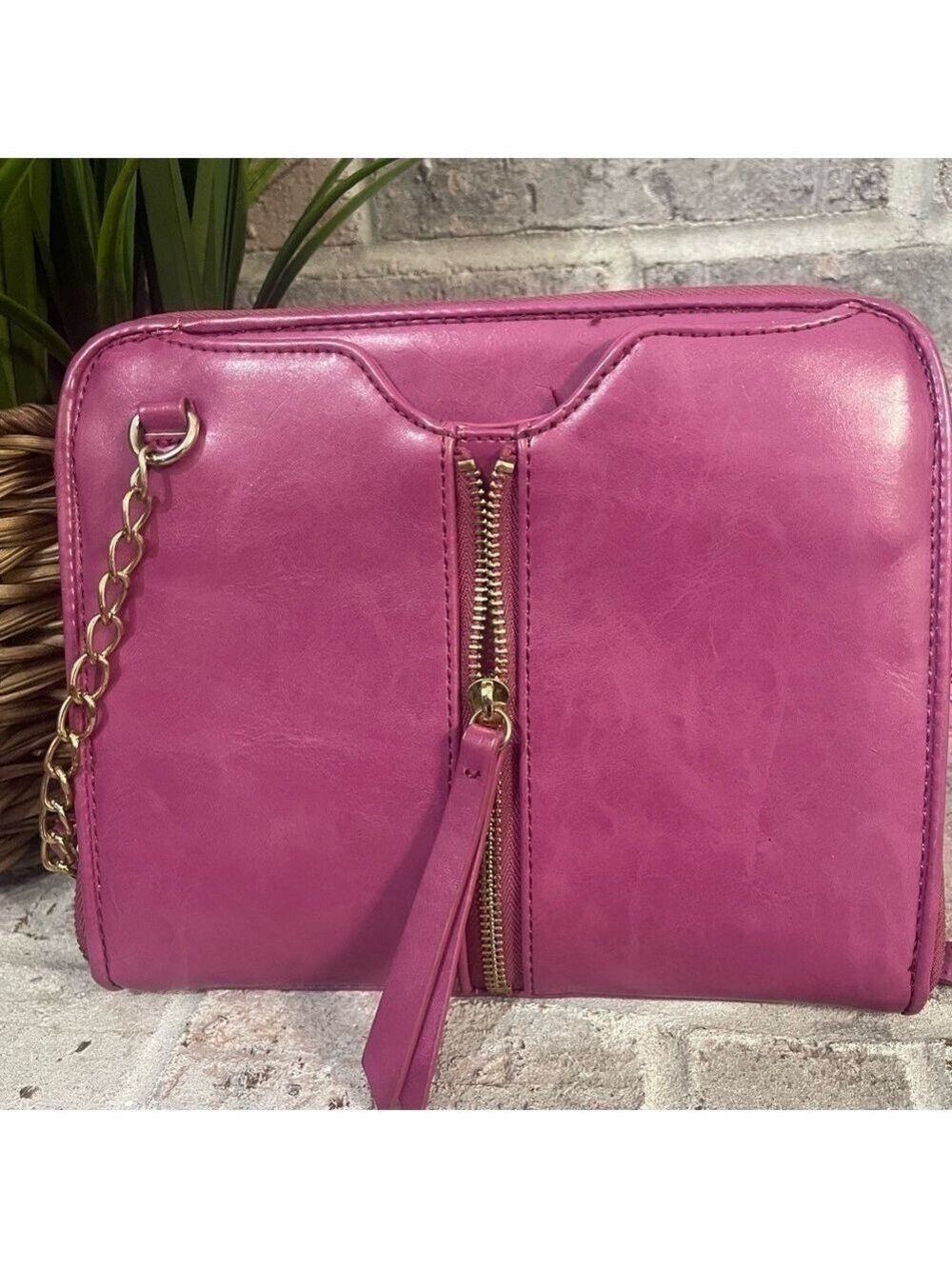 Crossbody 💙 - Picture 3 of 11